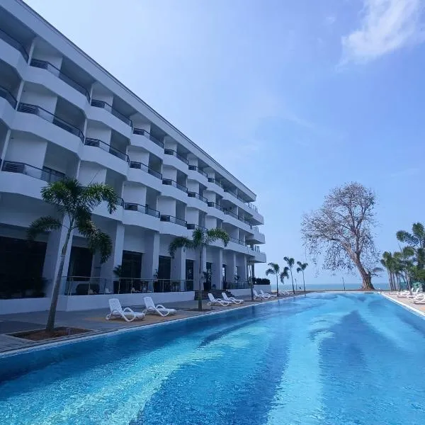 Pacific Regency Beach Resort, Port Dickson, хотел в Порт Диксън