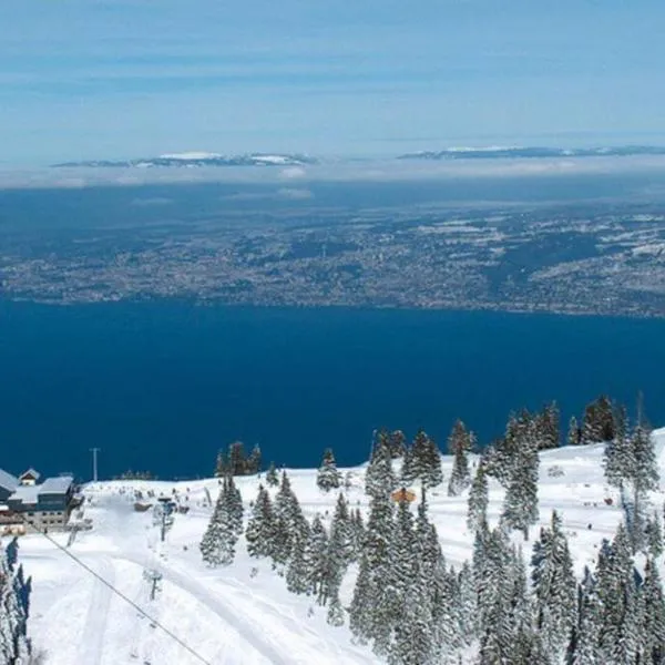 Duplex en station vue sur lac Leman, hotel v mestu Thollon