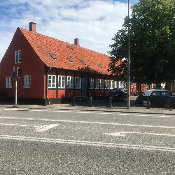 Toldboden Anno 1684, hotel em Rønne