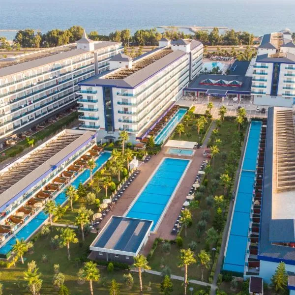 Eftalia Marin Resort, hotel v destinaci Konaklı