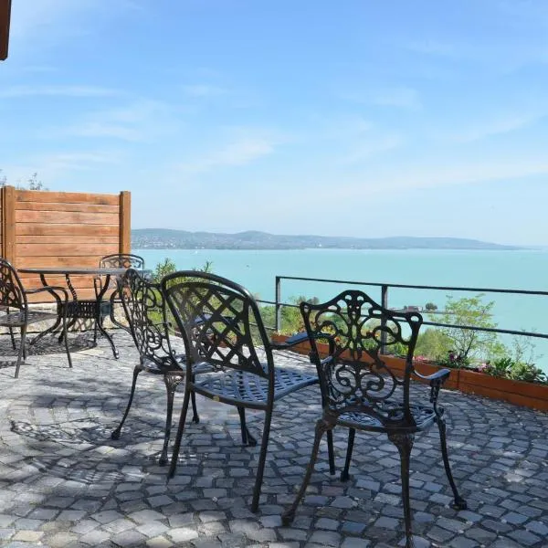 Csátó Vendégház – hotel w Tihany