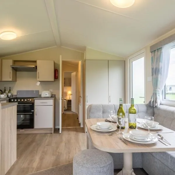 The Shack - plot NB139, Hotel in Porth