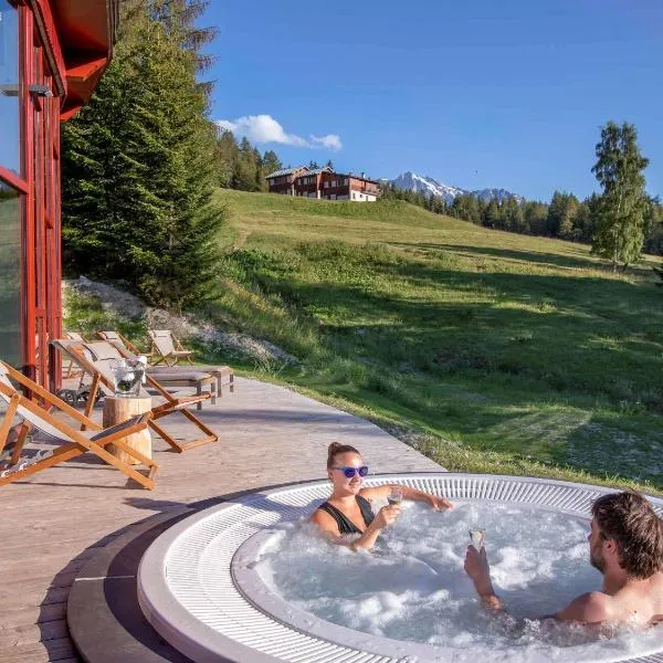 Altezza - Arc 1800 Hotel & Spa - ex Mercure – hotel w mieście Arc 1800