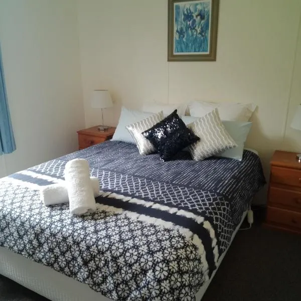 GreenGate Cottages, hotel a Strahan