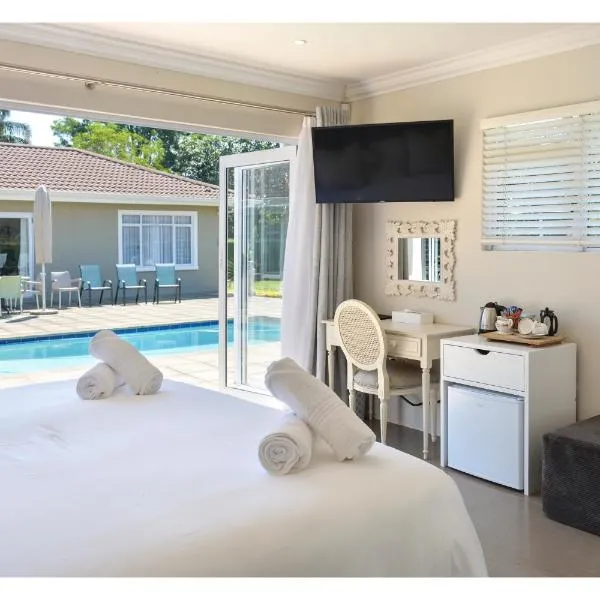66 On Monzali 4 Star Luxury Guesthouse, hotel en Hilton