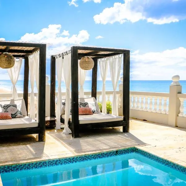 Tres Sirenas Beach Inn, hotel v destinaci Rincón
