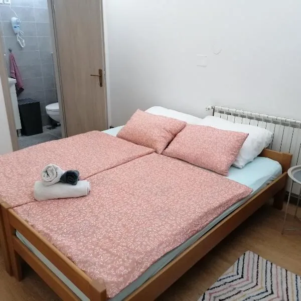 Hostel Poslon, hótel í Krapina