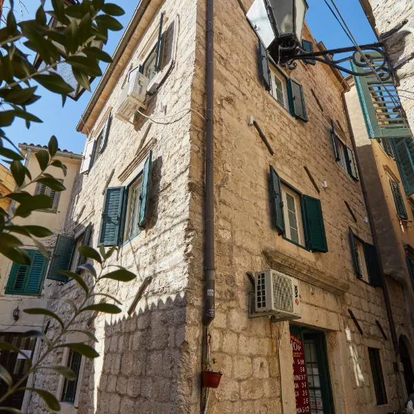 Old Town Casa Dameo Apartments, hôtel à Kotor