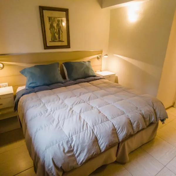 Departamentos De la Plaza, khách sạn ở Villa La Angostura