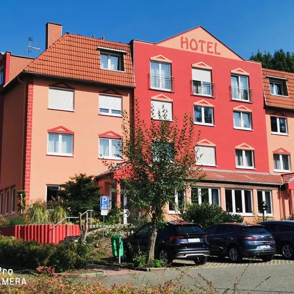 Meister BÄR HOTEL Wettiner Hof, hotelli kohteessa Glauchau