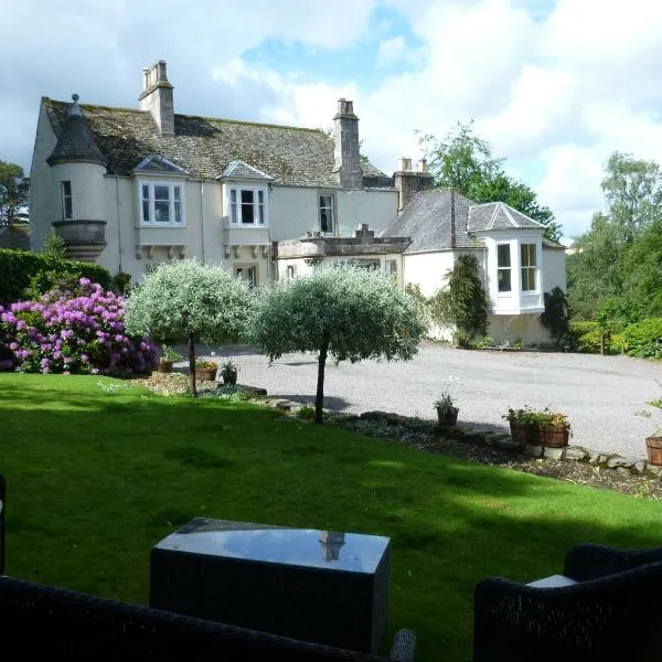 Craigellachie Lodge, hotel di Rothes