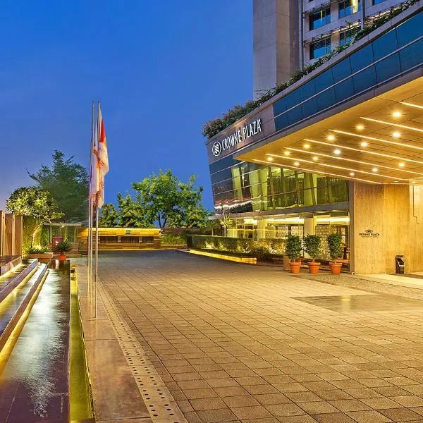 Crowne Plaza Ahmedabad City Centre by IHG, hôtel à Ahmedabad