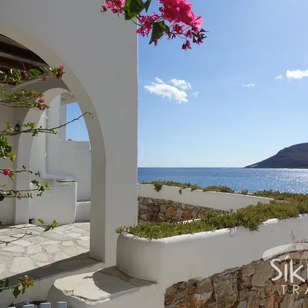 Seaside Traditional Cycladic House, hotel in Sikinos