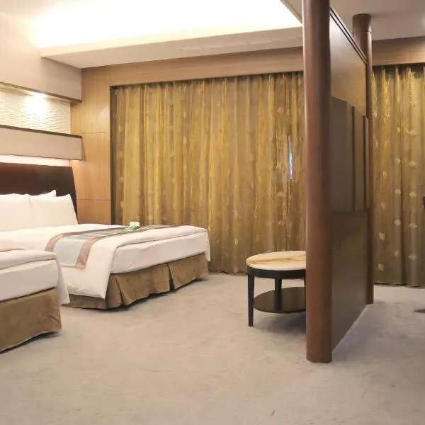Ho Fong Business Stay, hotel a Fengyuan