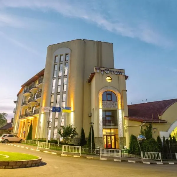 Hotel Tustan, hótel í Skhidnitsa