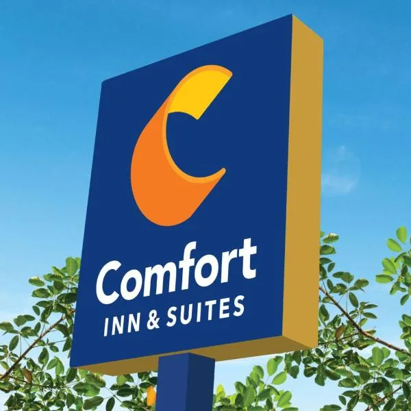 Comfort Inn & Suites, hotel en La Marque