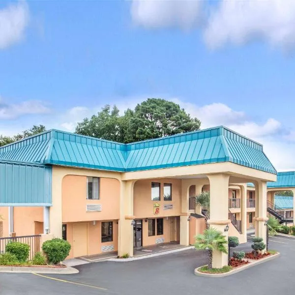 Super 8 by Wyndham Forest Park, hotel in Ellenwood