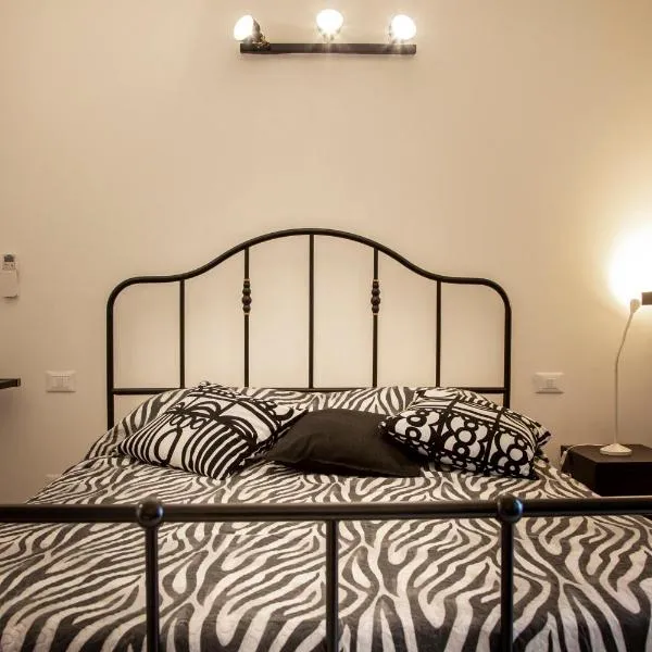 Suite Black and Wite, hotel v destinaci Pisa