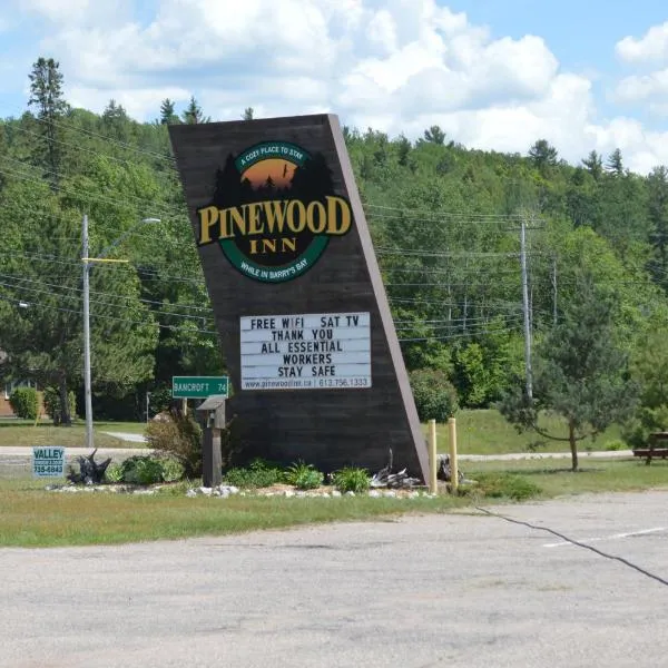 Pinewood Inn, hôtel à Barrys Bay