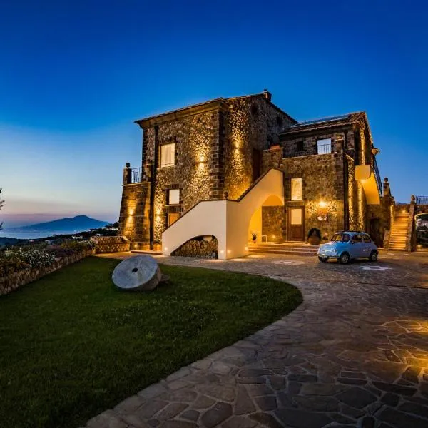 Agriresort Villa Edera، فندق في ماسا لوبرينس