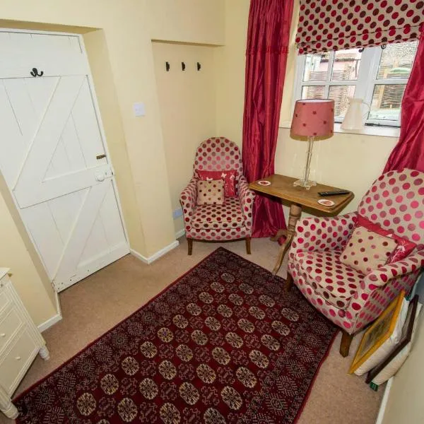 1 bedroomed Cottage near quay, hotel a Blakeney