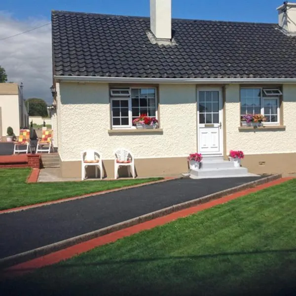 Village Cottage, hotel in Dunkineely