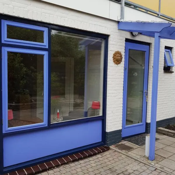 Vakantiehuisje Te Gast op Texel, khách sạn ở Den Burg