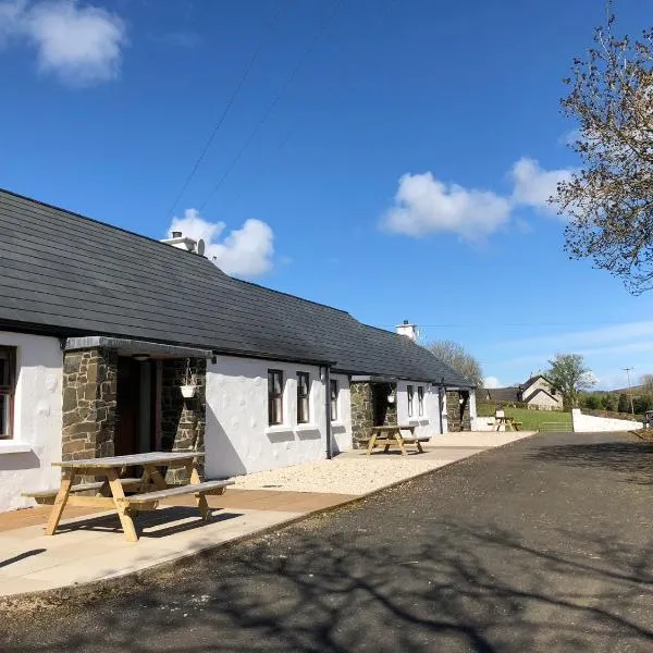 Tavnaghoney Cottages, hótel í Cushendall