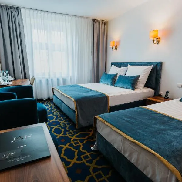 Hotel Jan، فندق في كراكوف