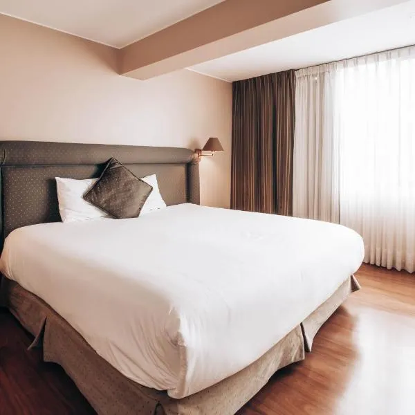 Suites del Bosque Hotel, hotel di Lima