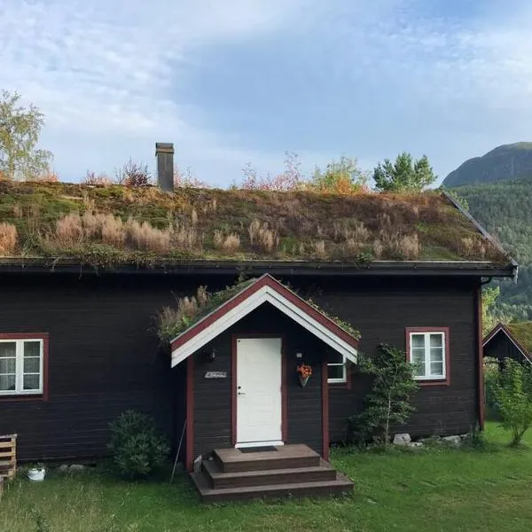 Stille og fredelig med panoramautsikt, хотел в Valsøybotn