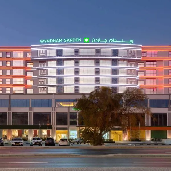 Wyndham Garden Muscat Al Khuwair, hotel v destinaci Muscat