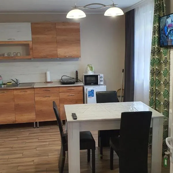 Peter's Apartman Pápa, hotelli kohteessa Ugod