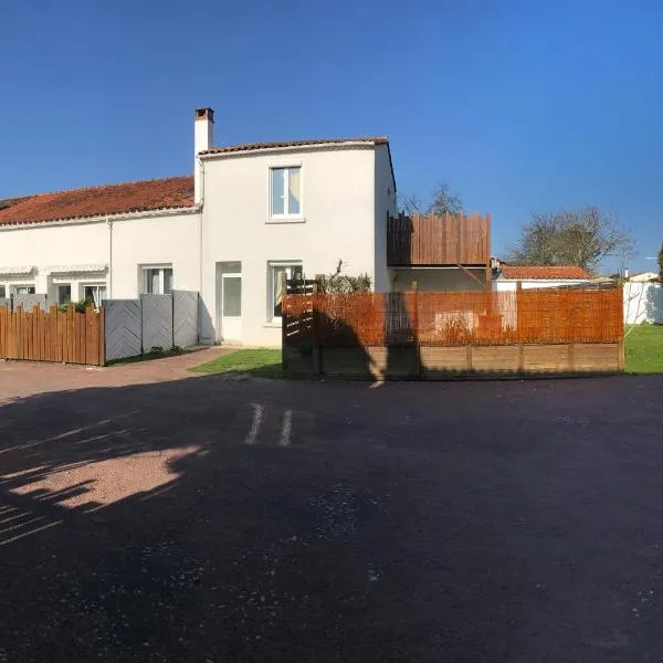 Gîtes tout confort Saujon, hotel u gradu Sožon