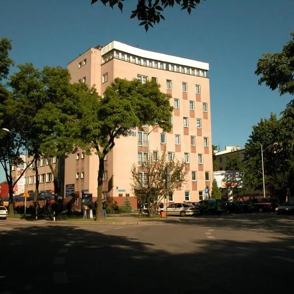 Hotel Logos, hotel in Zemborzyce Tereszyńskie