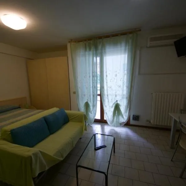 Residence Parmigianino, hotel v destinaci Parma