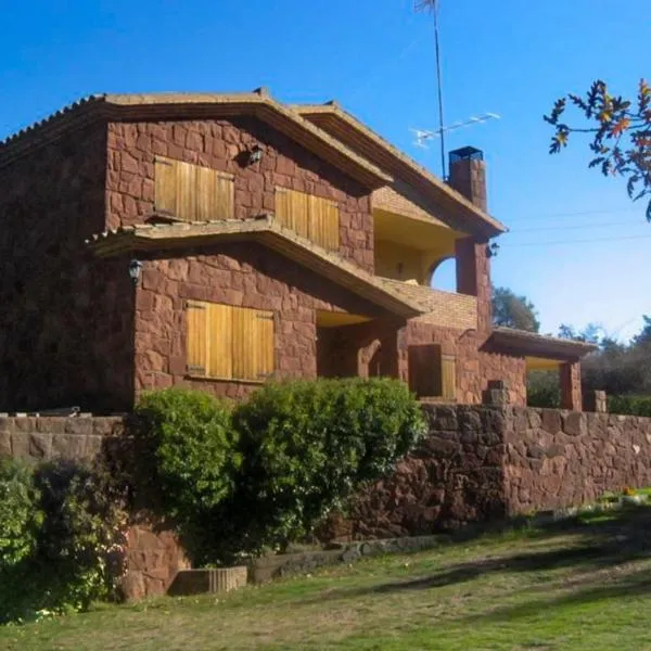 EVA & TRAVEL - El Bosquet de Prades, hotel in Prades