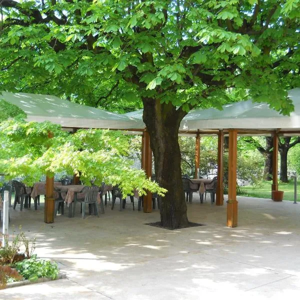 Albergo Ristorante Aquila, hotel v destinácii Sulzano