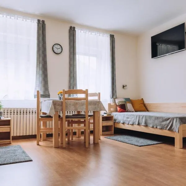 Apartman Ady 6 โรงแรมในSenta