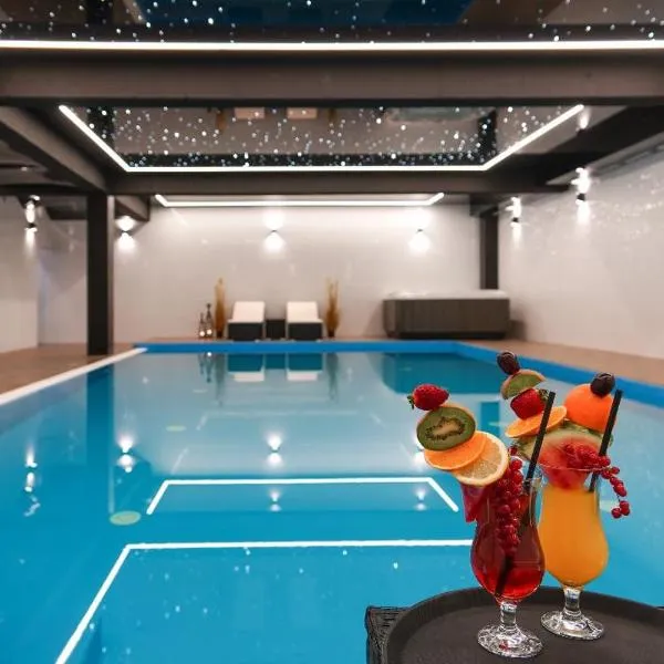 Domki Bungalow Stella Resort & SPA z basenami, grotą solną, jacuzzi，弗瓦迪斯瓦沃沃的飯店