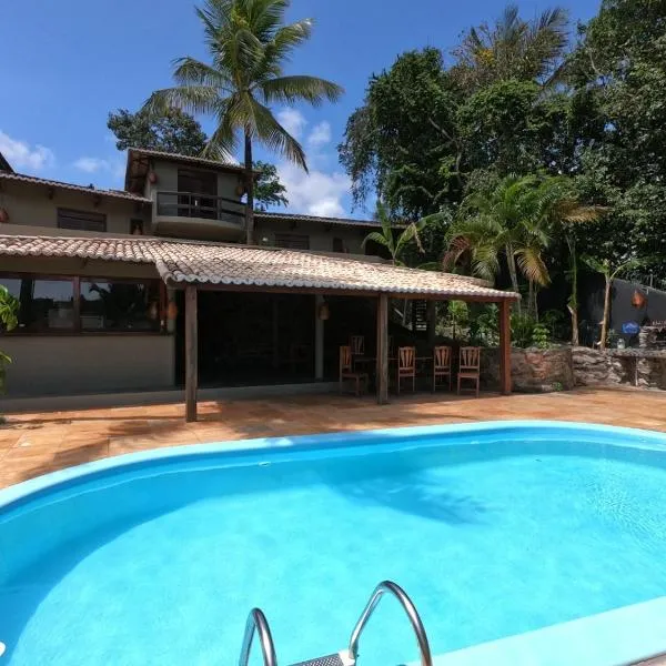 Hostel La Isla، فندق في بيبا