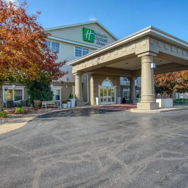 Holiday Inn Express Hotel & Suites Oshkosh - State Route 41, an IHG Hotel, hotel sa Oshkosh