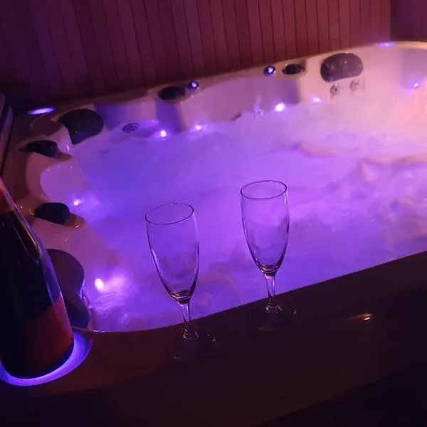 Gîte de charme en Ardennes, hotel v destinaci Hamoir