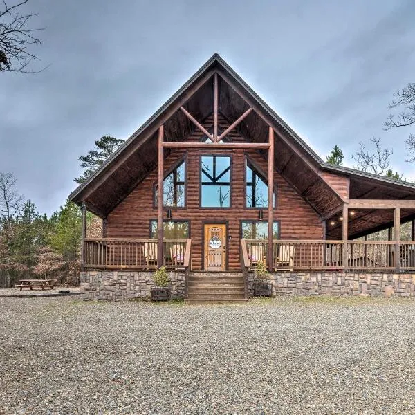 Penny Lane Lodge Broken Bow Cabin Less Than 6 Mi to Lake, hotell sihtkohas Broken Bow