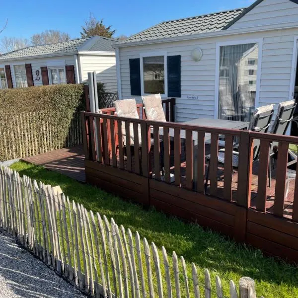 CHALET UP TO 5 PERSONS KNOKKE, hotel v destinaci Knokke-Heist