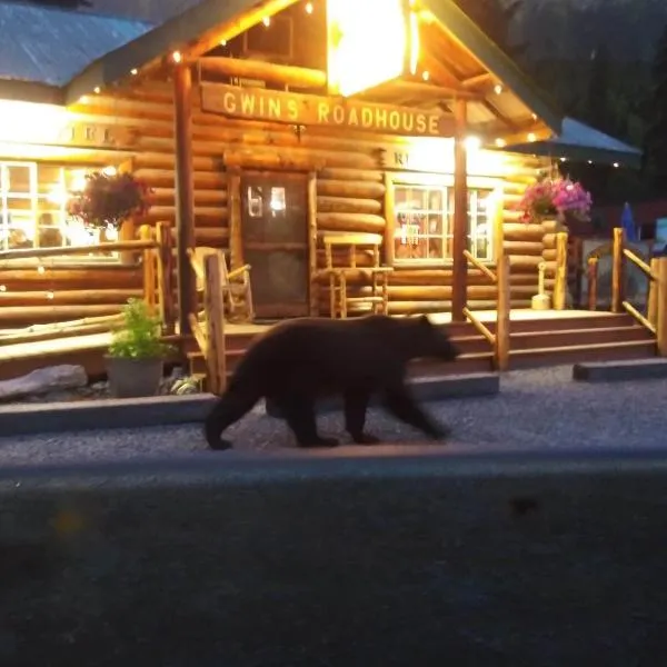 Gwin's Lodge & Roadhouse, hotel di Cooper Landing