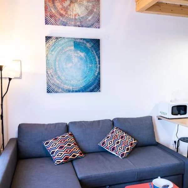 Apartamentos Las Secuoyas, hotel em Ayuela