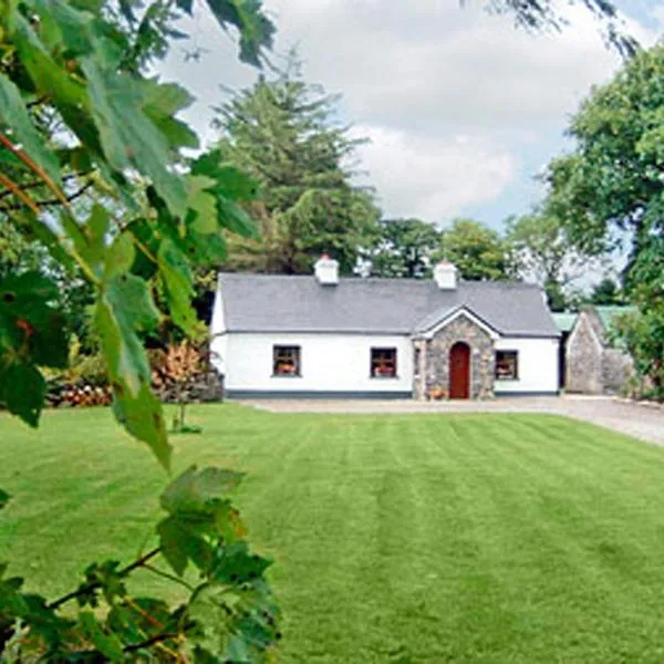 Clydagh Lodge by Trident Holiday Homes, hotel v destinaci Castlebar