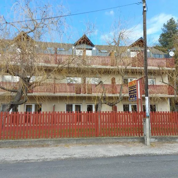 Margaréta Apartmanház, hotel v destinácii Balatonlelle