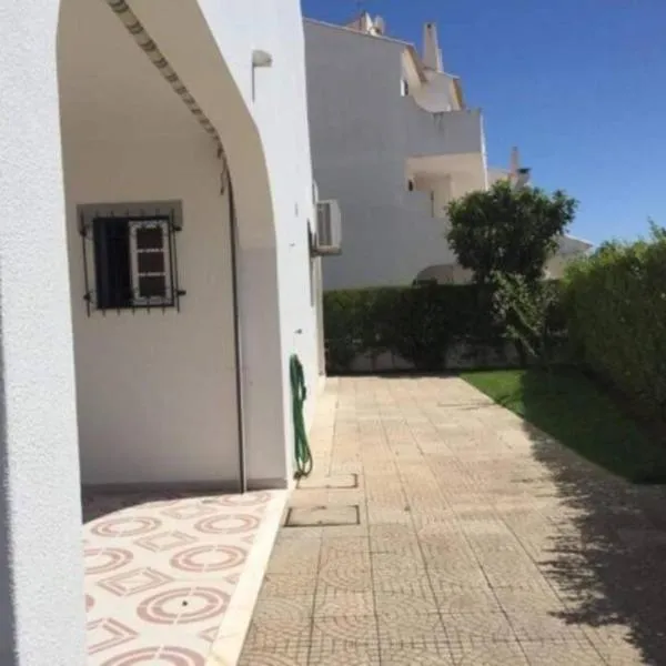 Moradia em Altura! Beach House, khách sạn ở Lozenets